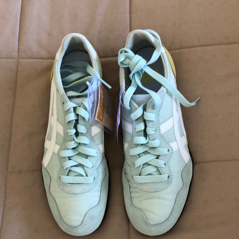 ASICS Serrano Athletic Shoes